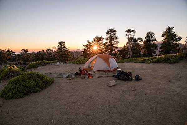 Voyager en camping sauvage : conseils pour un séjour en pleine nature